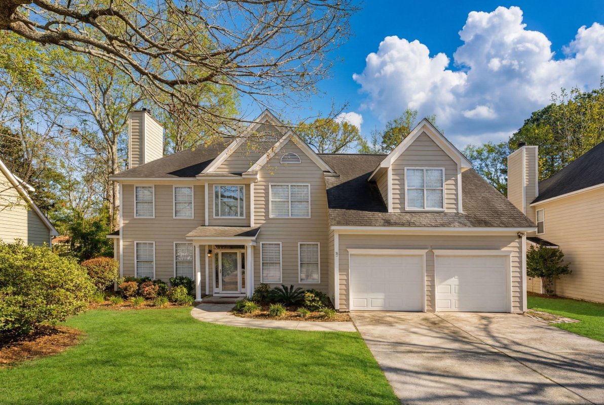 2730 Seastrand Lane