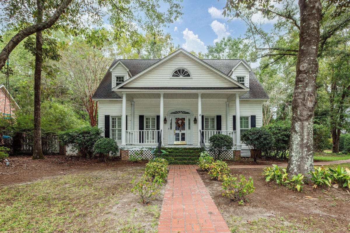 105 Scott Court