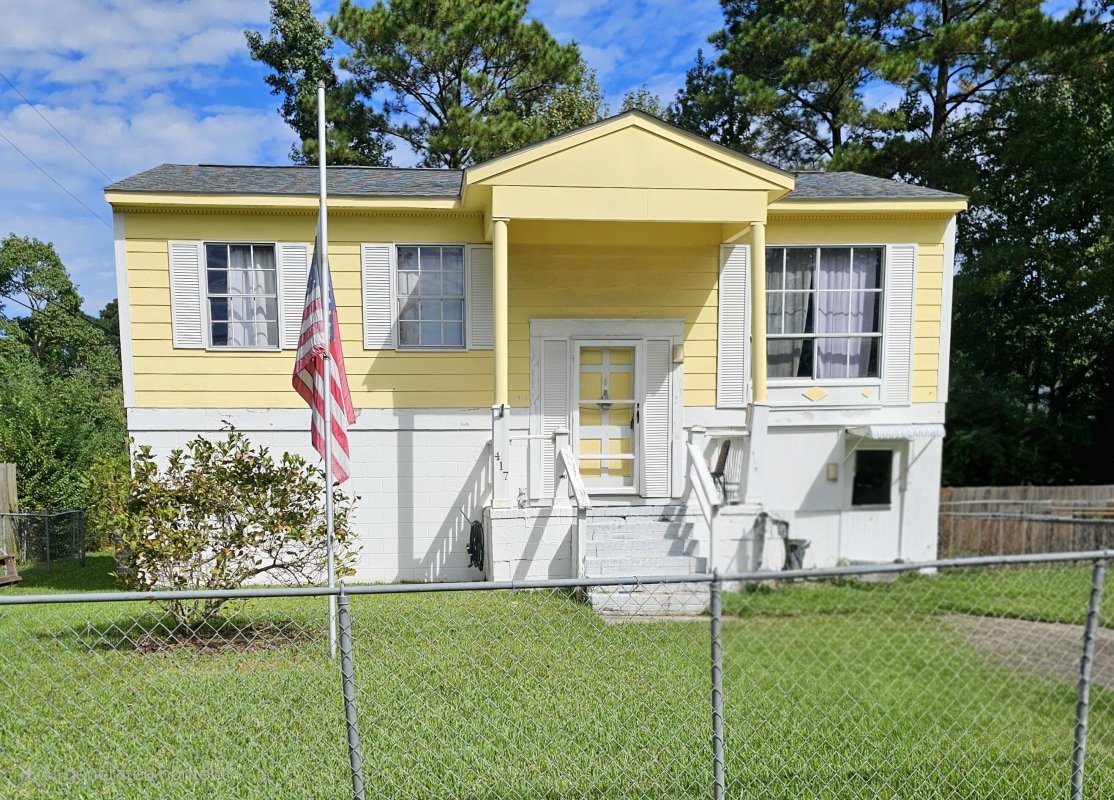 417 Robin Drive