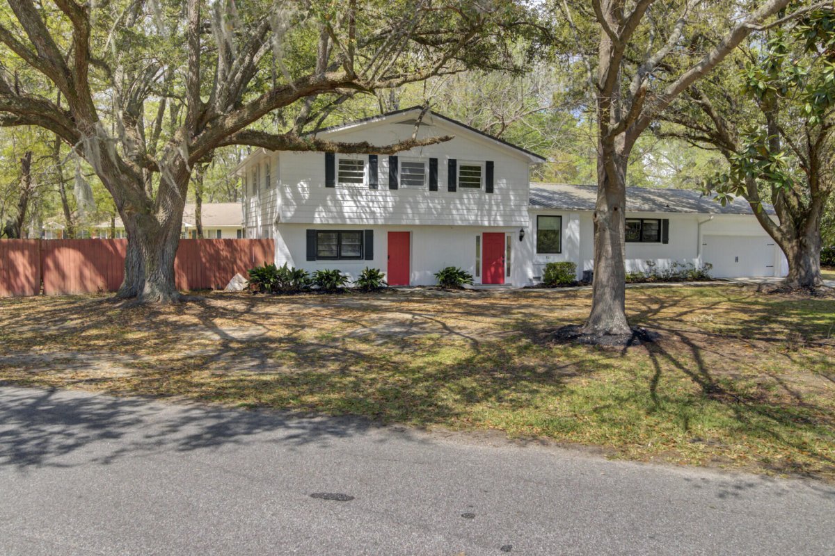 703 Canary Drive