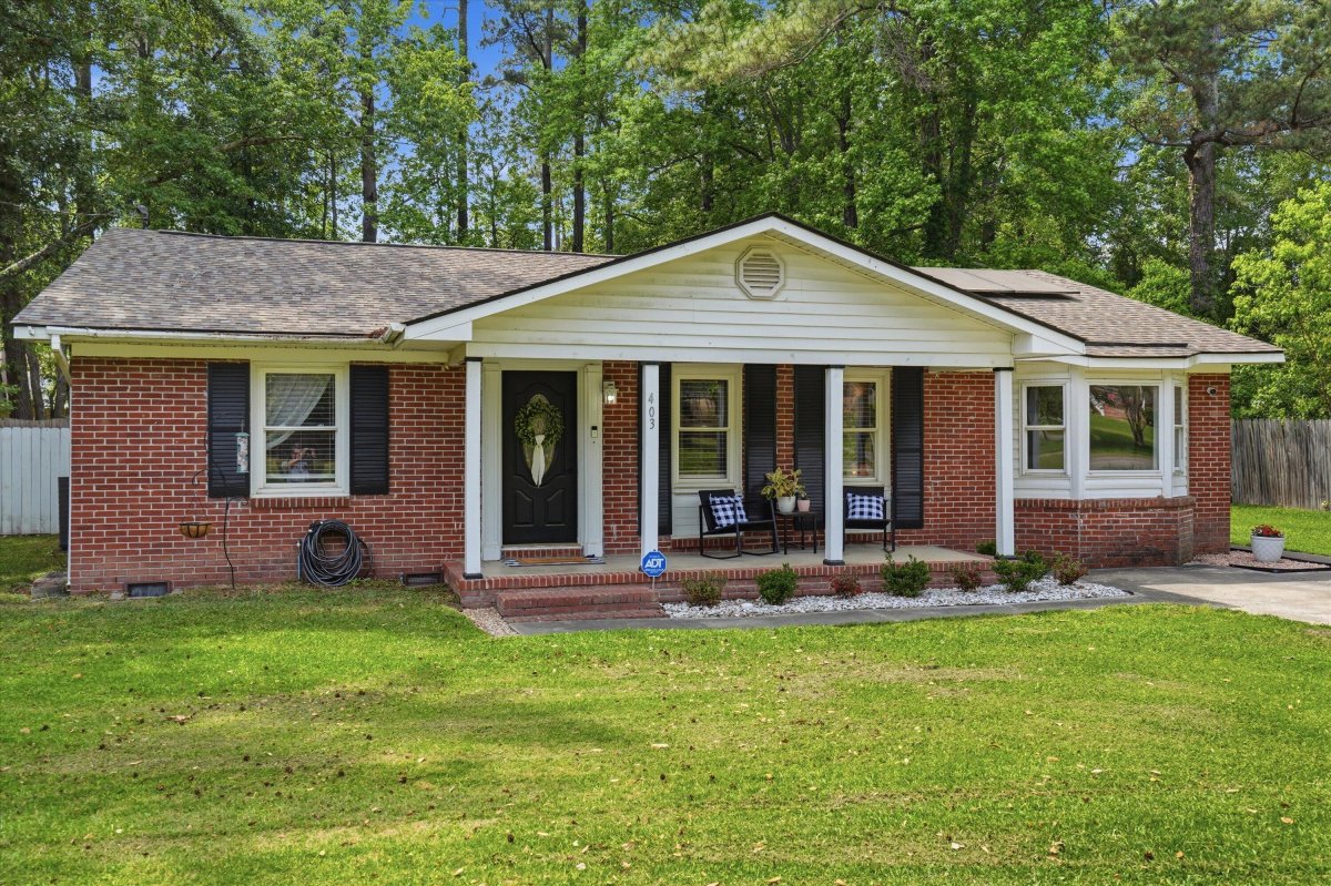 403 Forest Circle