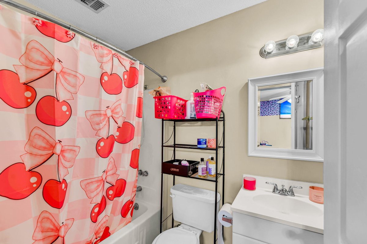 118 Luden Drive Apt B