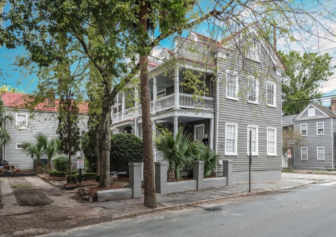123 Smith Street