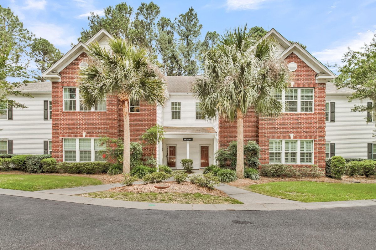 204 Golfview Lane