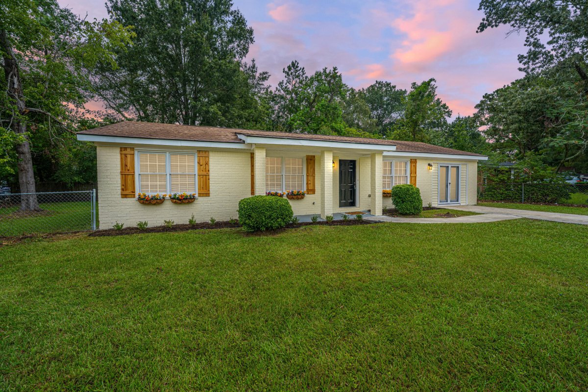 143 Dorchester Manor Boulevard