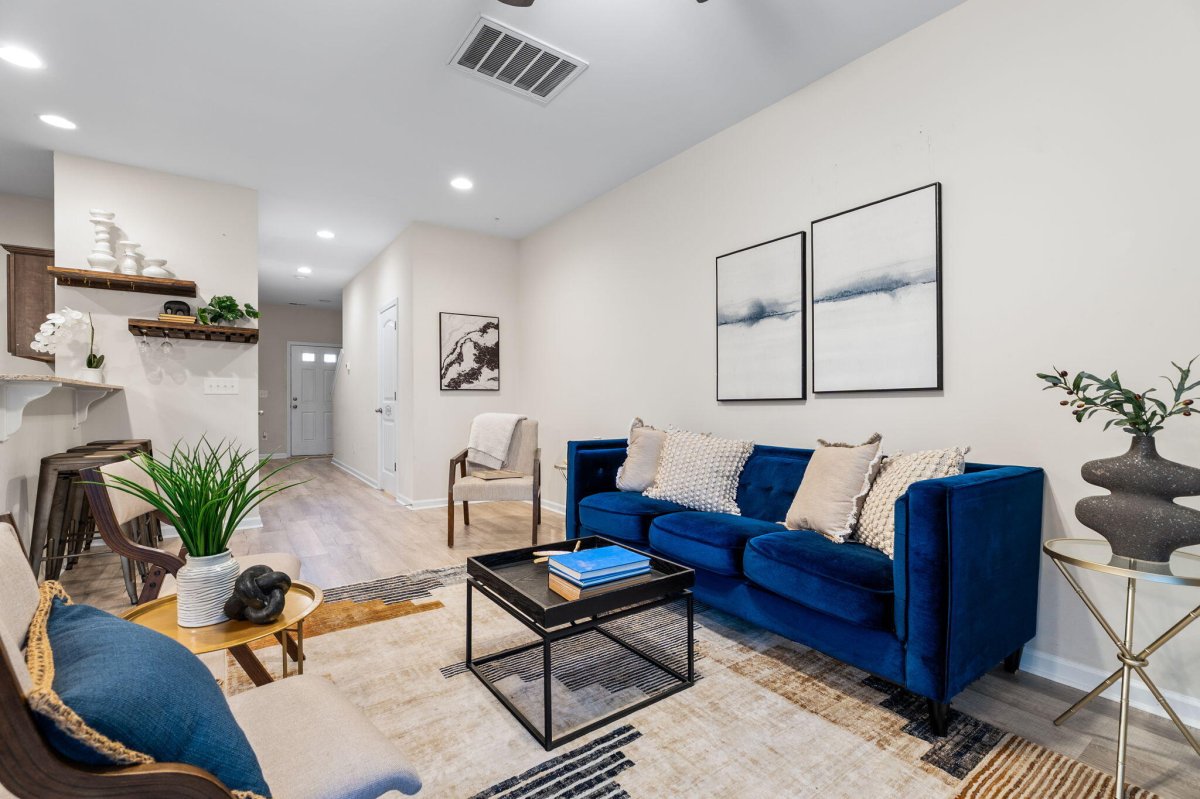 238 Buchanan Circle