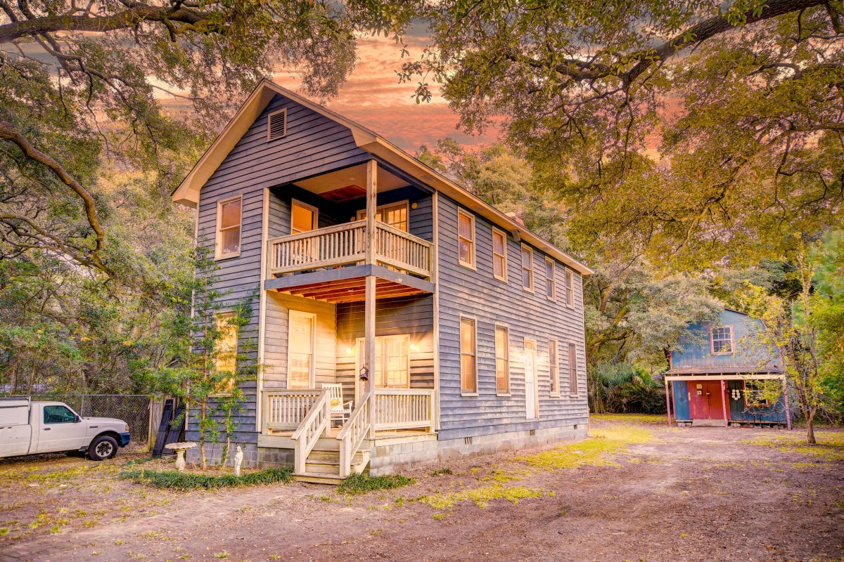 2439 Marina Road