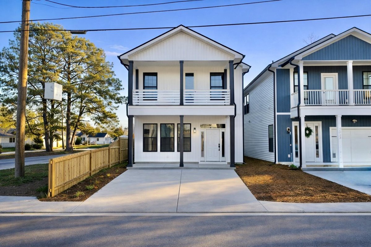 2031 Echo Avenue