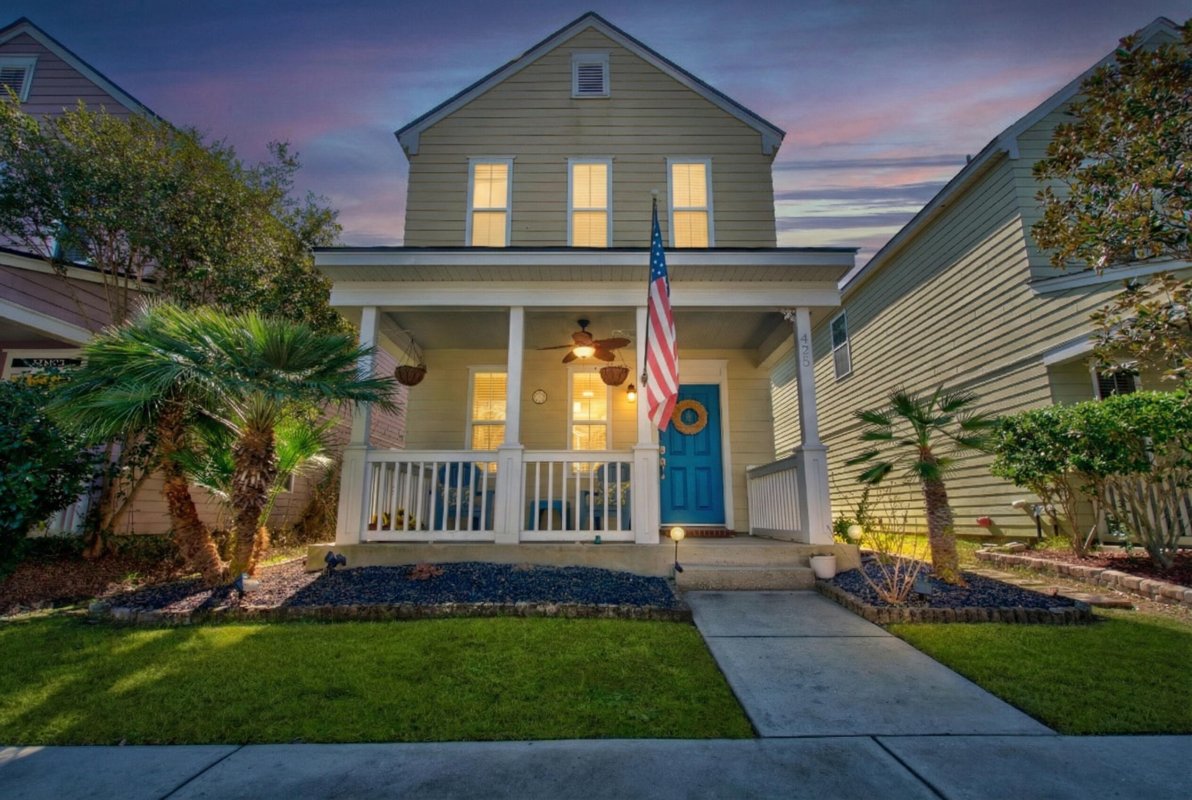 425 Verbena Avenue