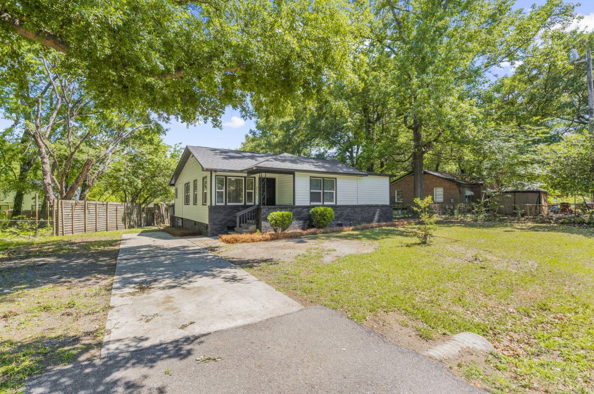 2649 Orchid Avenue