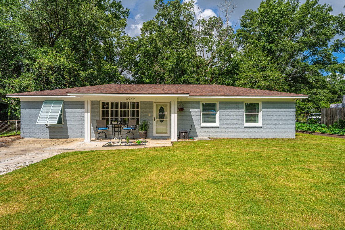 6969 Vista Court