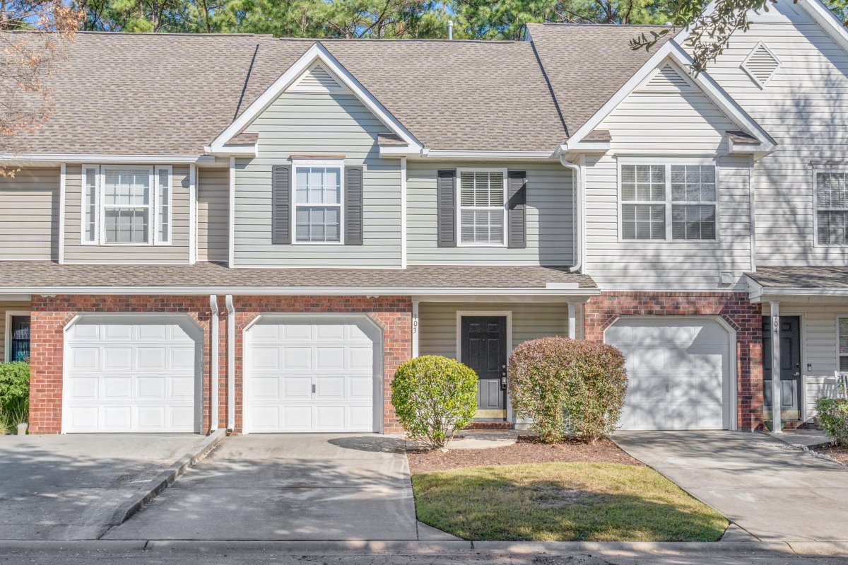 103 Taylor Circle