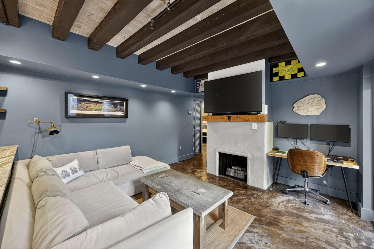2 Francis Street D
