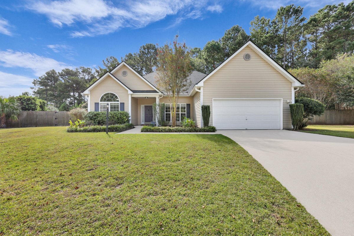 1190 Sunbronze Court