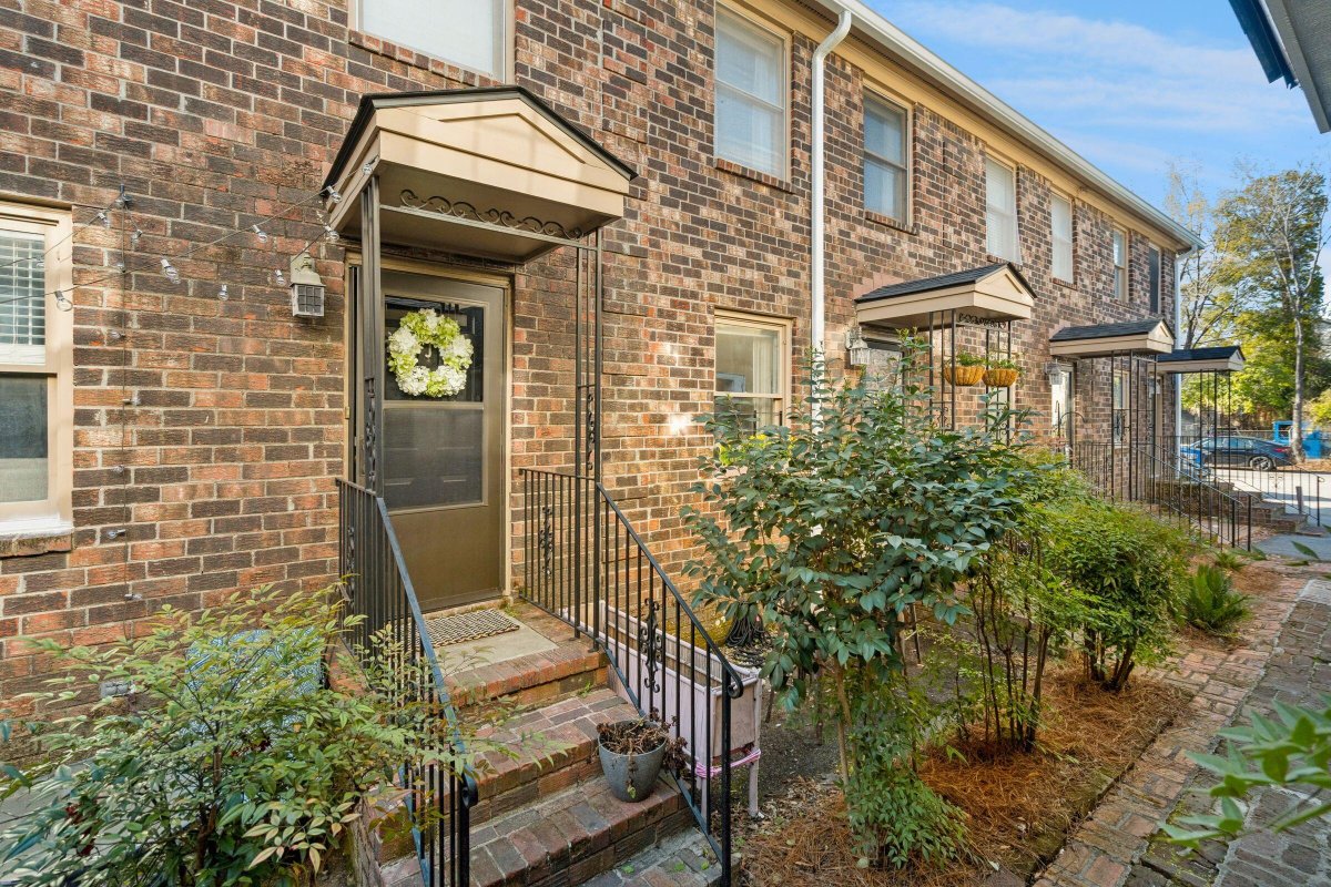 24 Bee Street Apt J