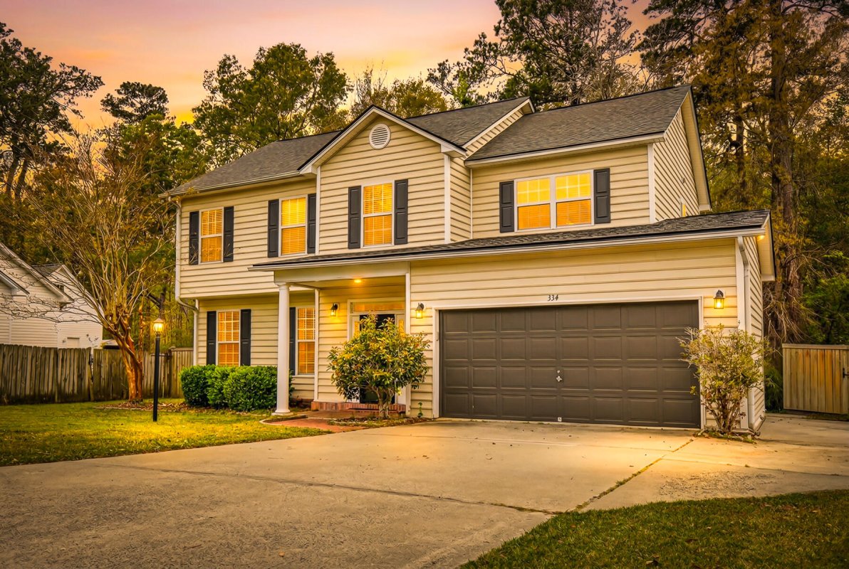 334 Camelot Drive