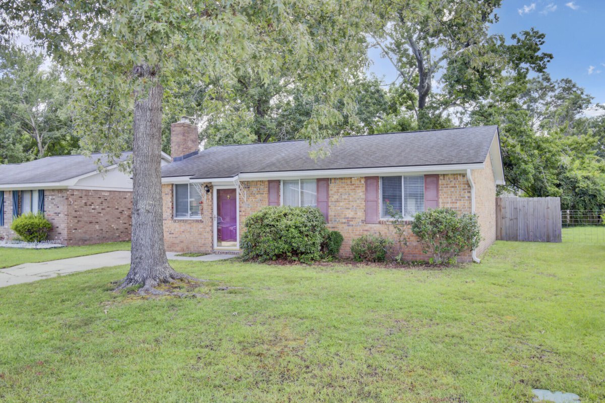 71 Tanbark Court
