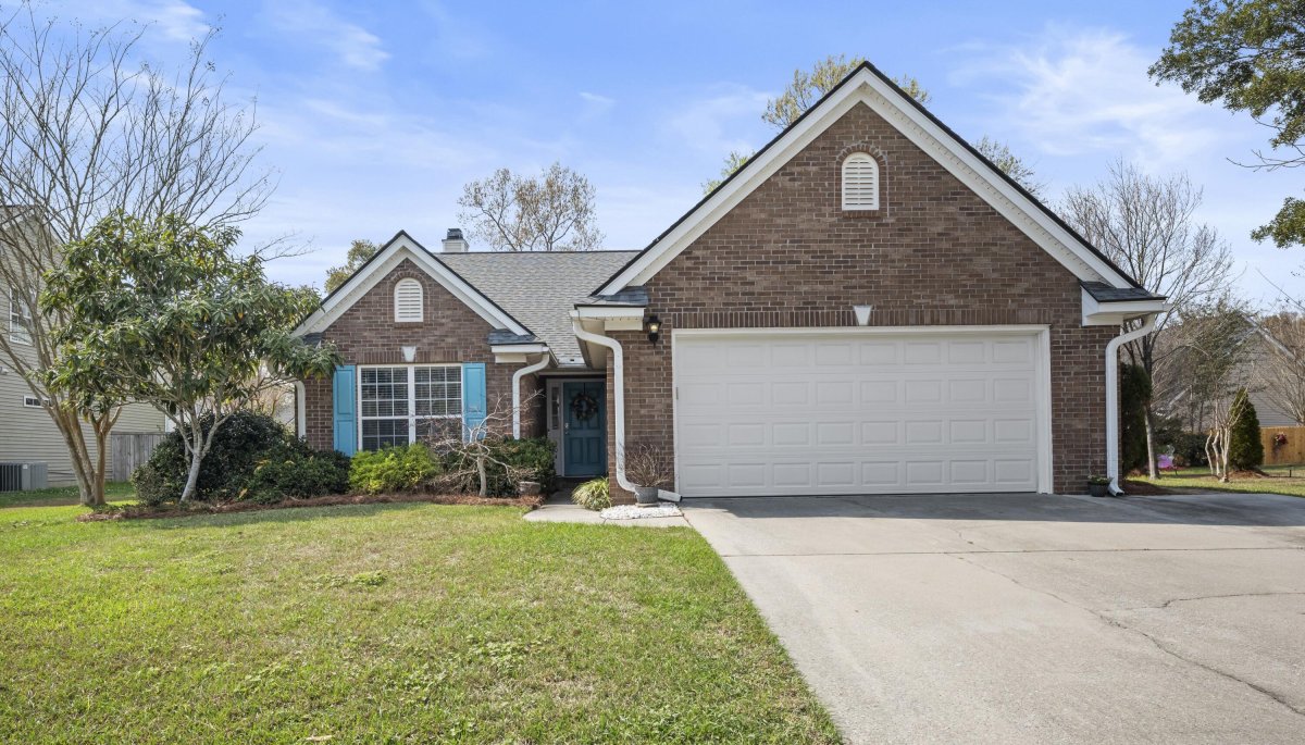 104 Oakbluff Road