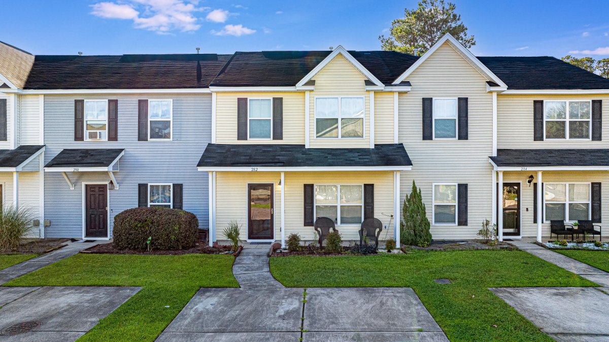 282 Swallowtail Lane