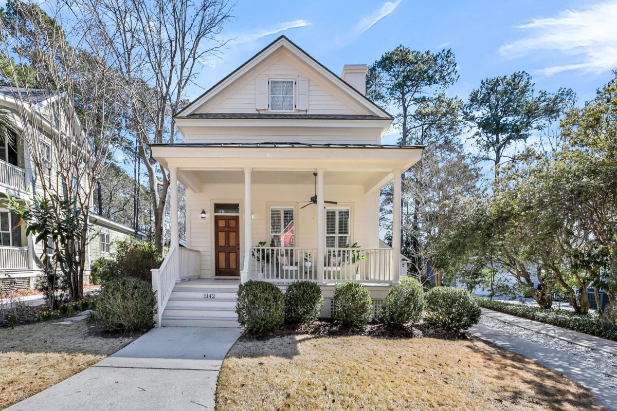 5142 Coral Reef Drive