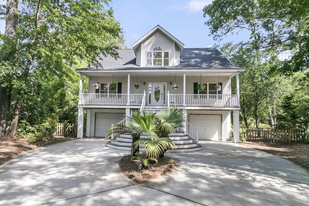 1325 Moss Path