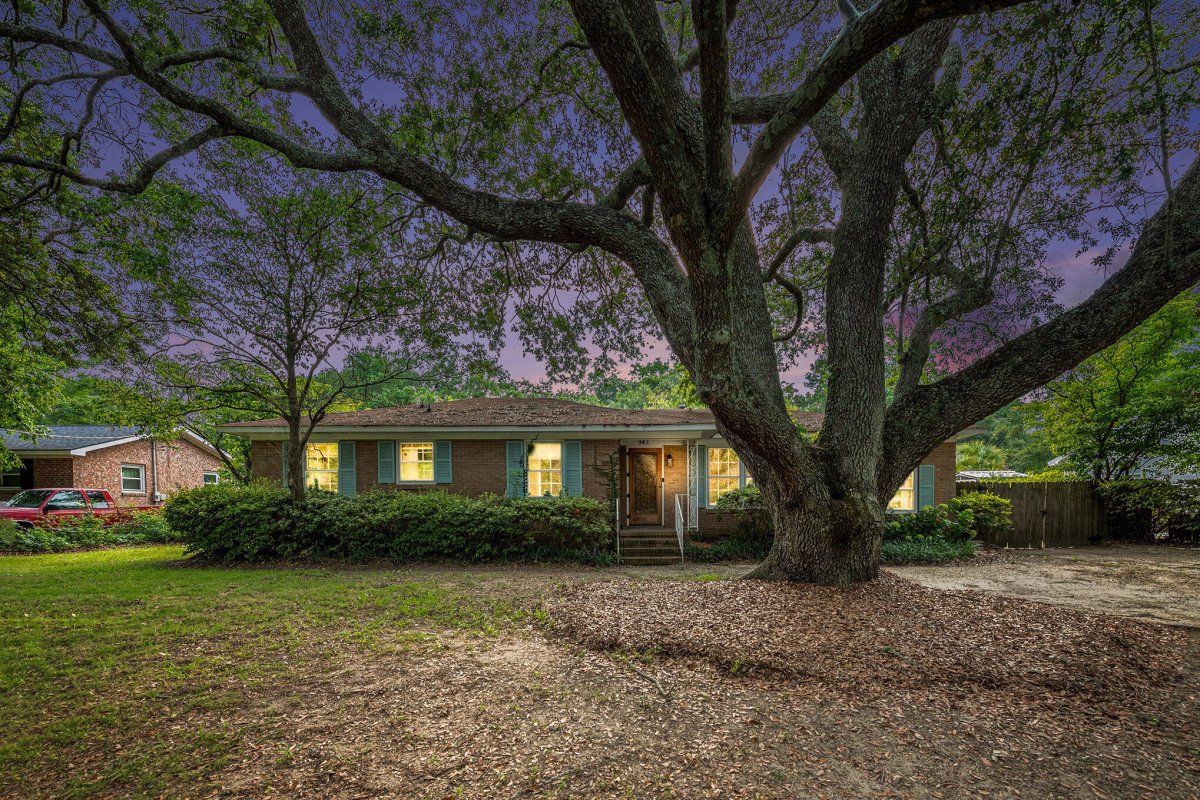 943 Mikell Drive