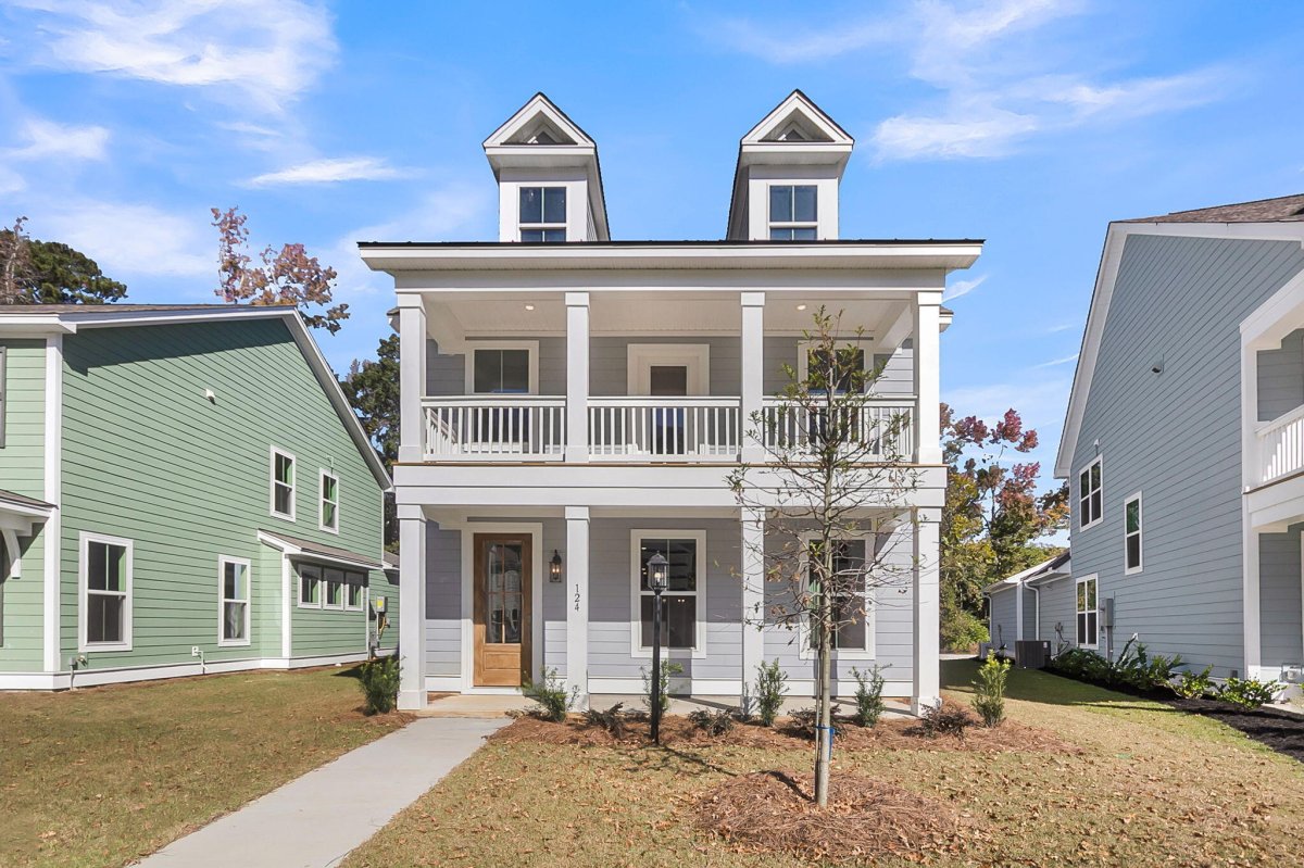 124 Cantona Drive