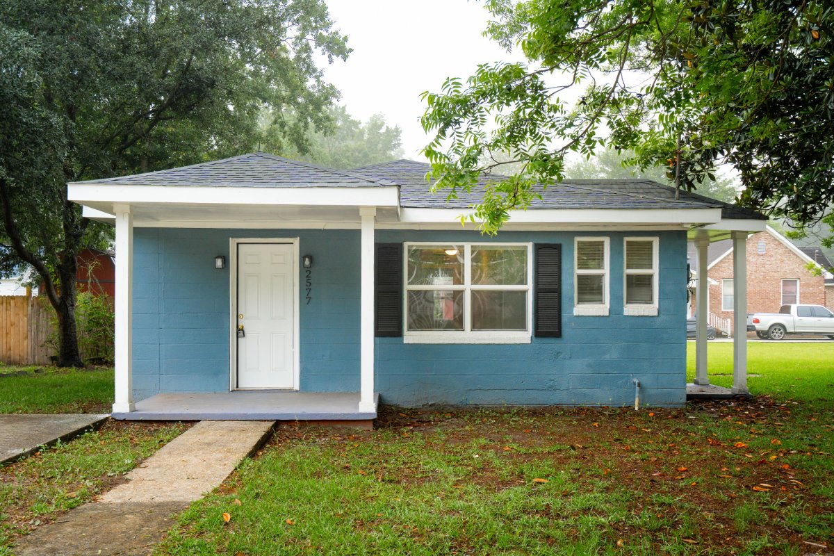 2577 Good Street