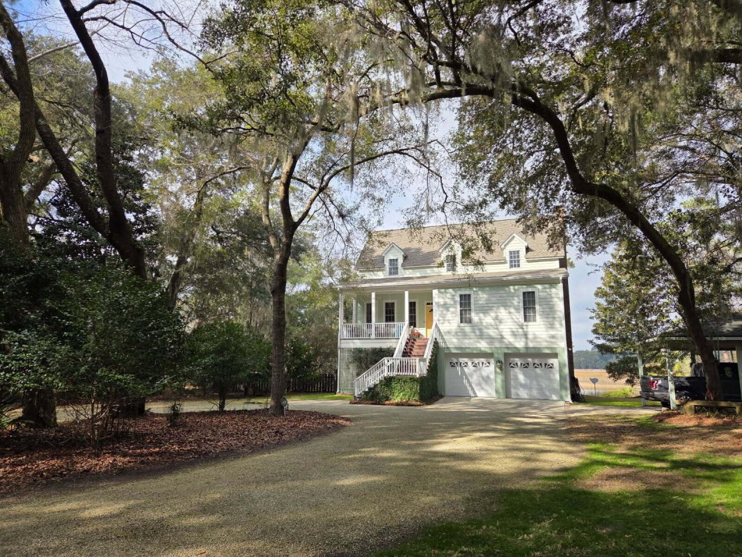 8460 Chisolm Plantation Road