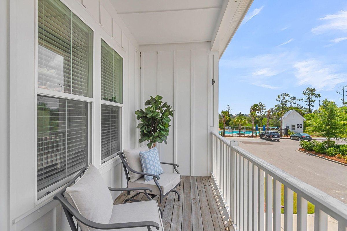 810 Kings Oak Court Unit 4