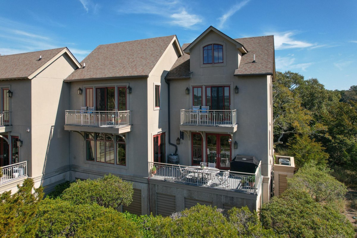 1990 Marsh Oak Lane A