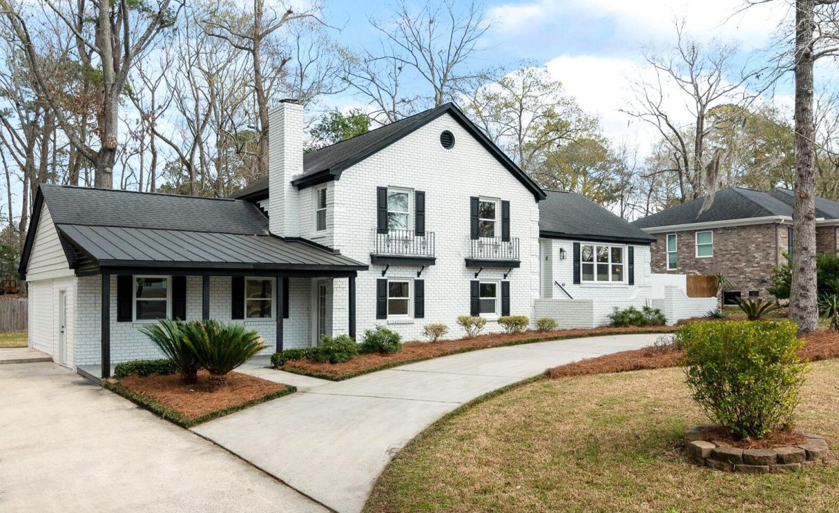 325 Fairington Drive