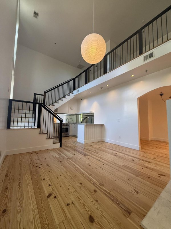2 Francis Street J