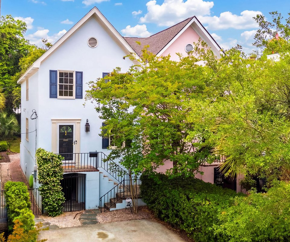 102 Beaufain Street B