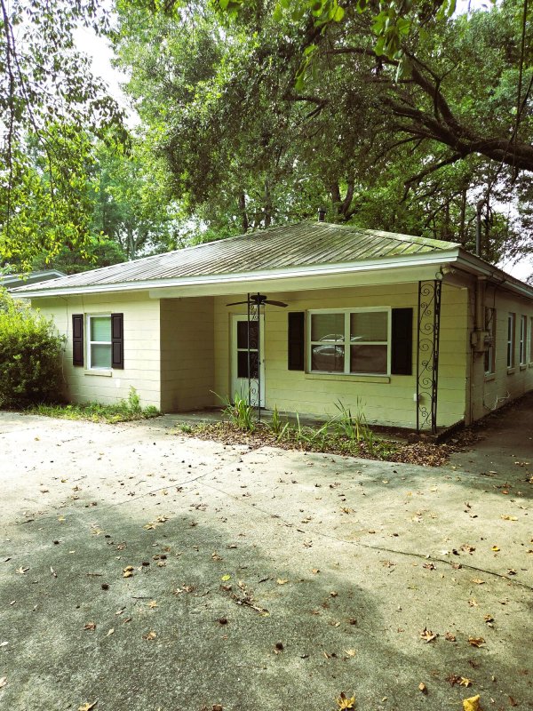 1544 Orange Grove Road B A & B