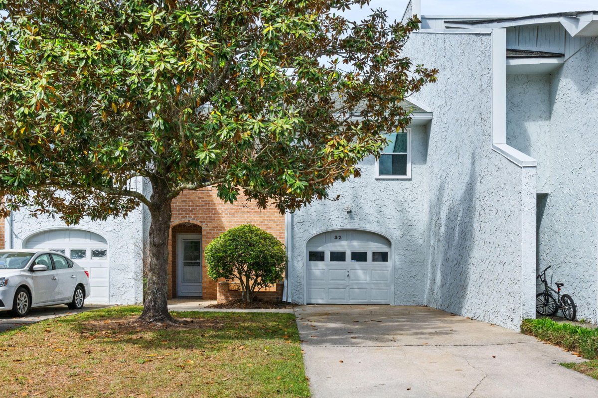 32 Meander Row 8
