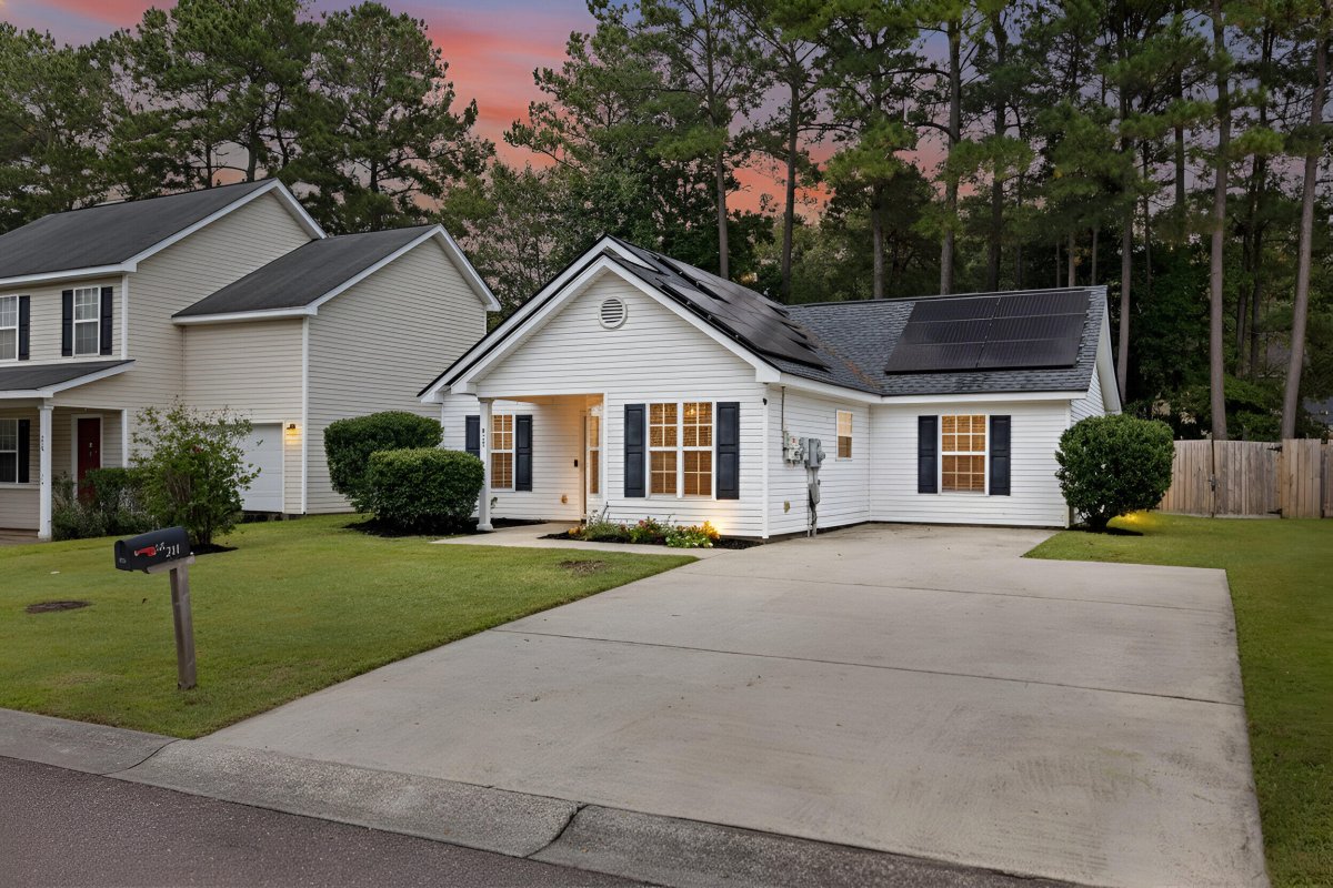 211 Bainsbury Lane