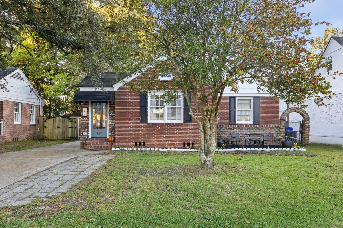 687 Savannah Highway