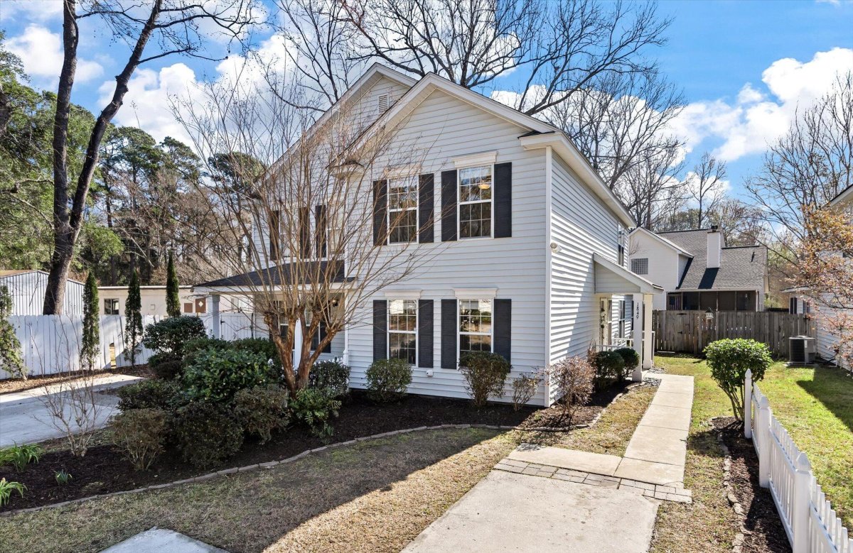 1849 Beechwood Road