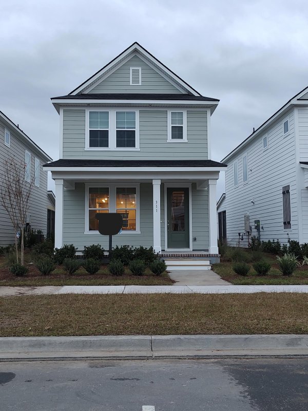 1245 Harriman Lane