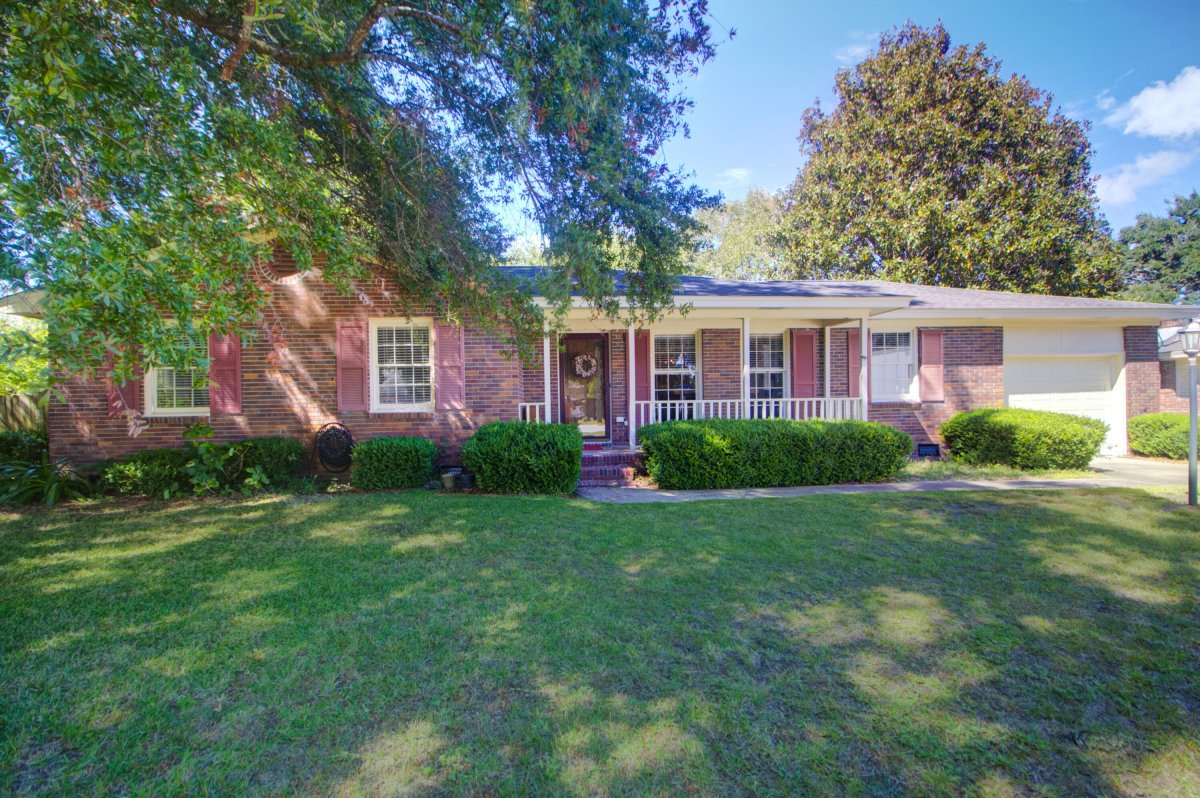 1110 Darwin Street