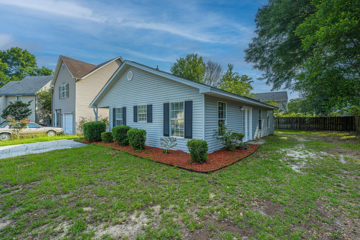 1437 Swamp Angel Court