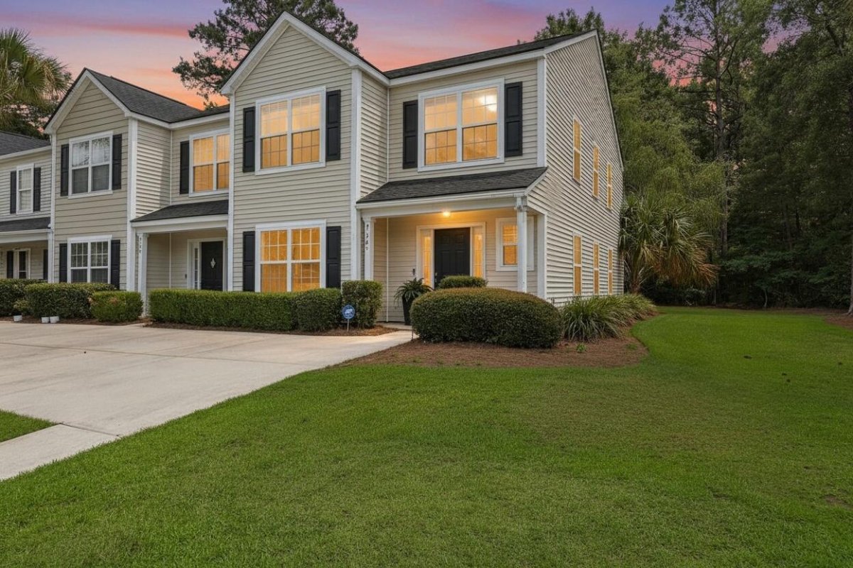 9148 Maple Grove Drive