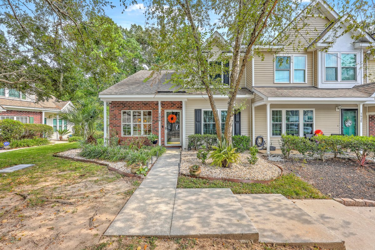 7930 Shadow Oak Drive