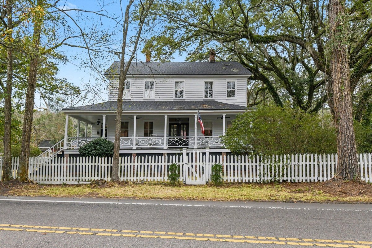 216 W Carolina Avenue