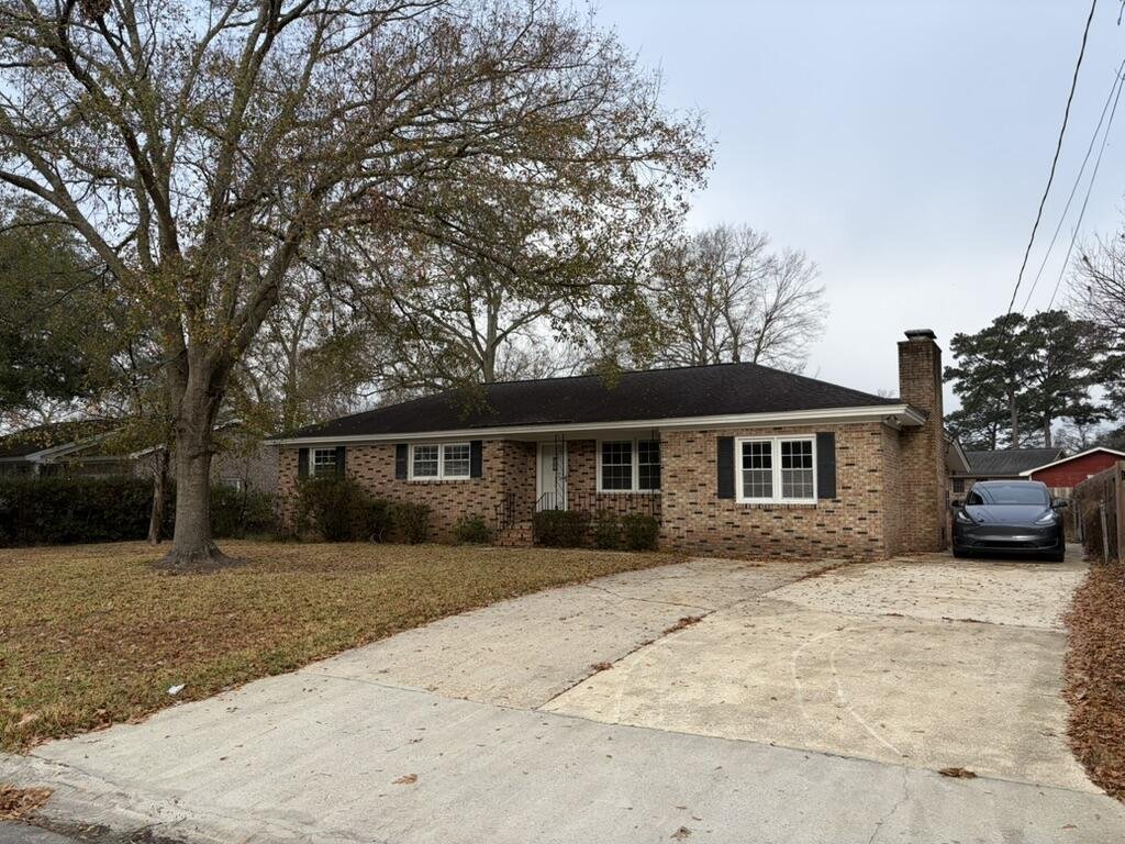 106 Benton Street