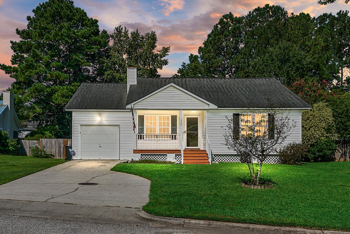 522 Dolphin Drive