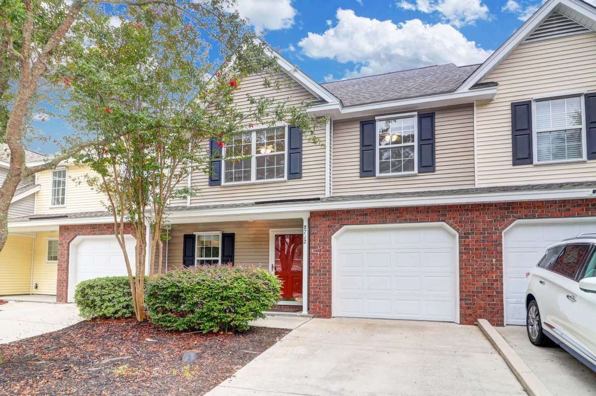 8712 Grassy Oak Trail