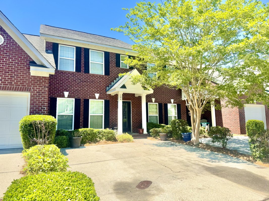 104 Venezia Court