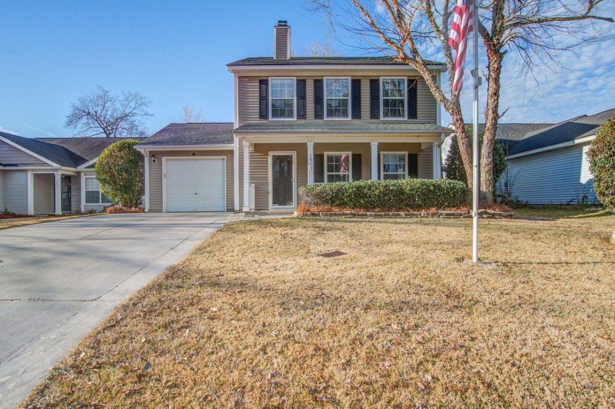 181 Two Pond Loop